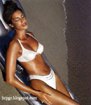 Yasmeen Ghauri white bikini pic