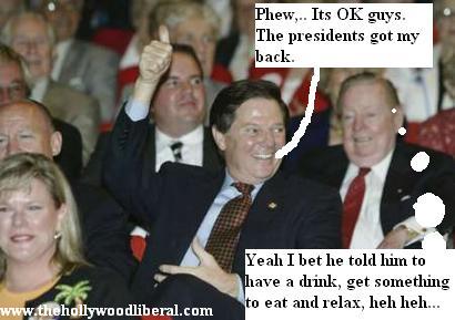 U.S Senate Majoriy Leader Tom Delay gives a thumbs up to the crowd 04270