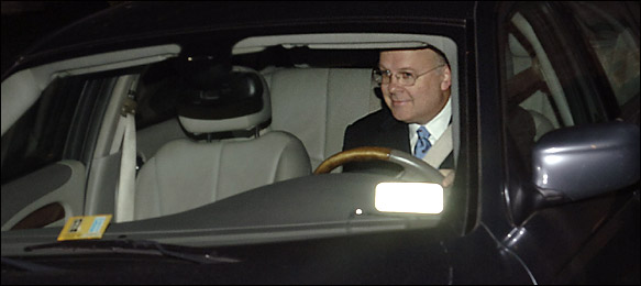 Rove trying to get away from the press