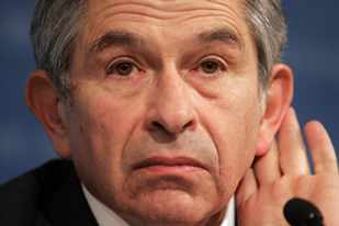 Paul Wolfowitz Iraq war, gives girlfreind raises